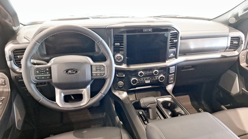 Bild 4 av Ford F-150 SuperCrew F150 MY25 LARIAT BLACK EDITION 5.0L V8 406HP