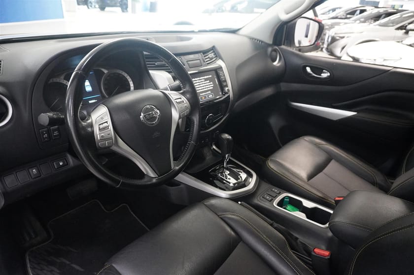 Bild 5 av Nissan Navara Dubbelhytt 2.3 dCi 4WD Aut Tekna Rolltopp Moms