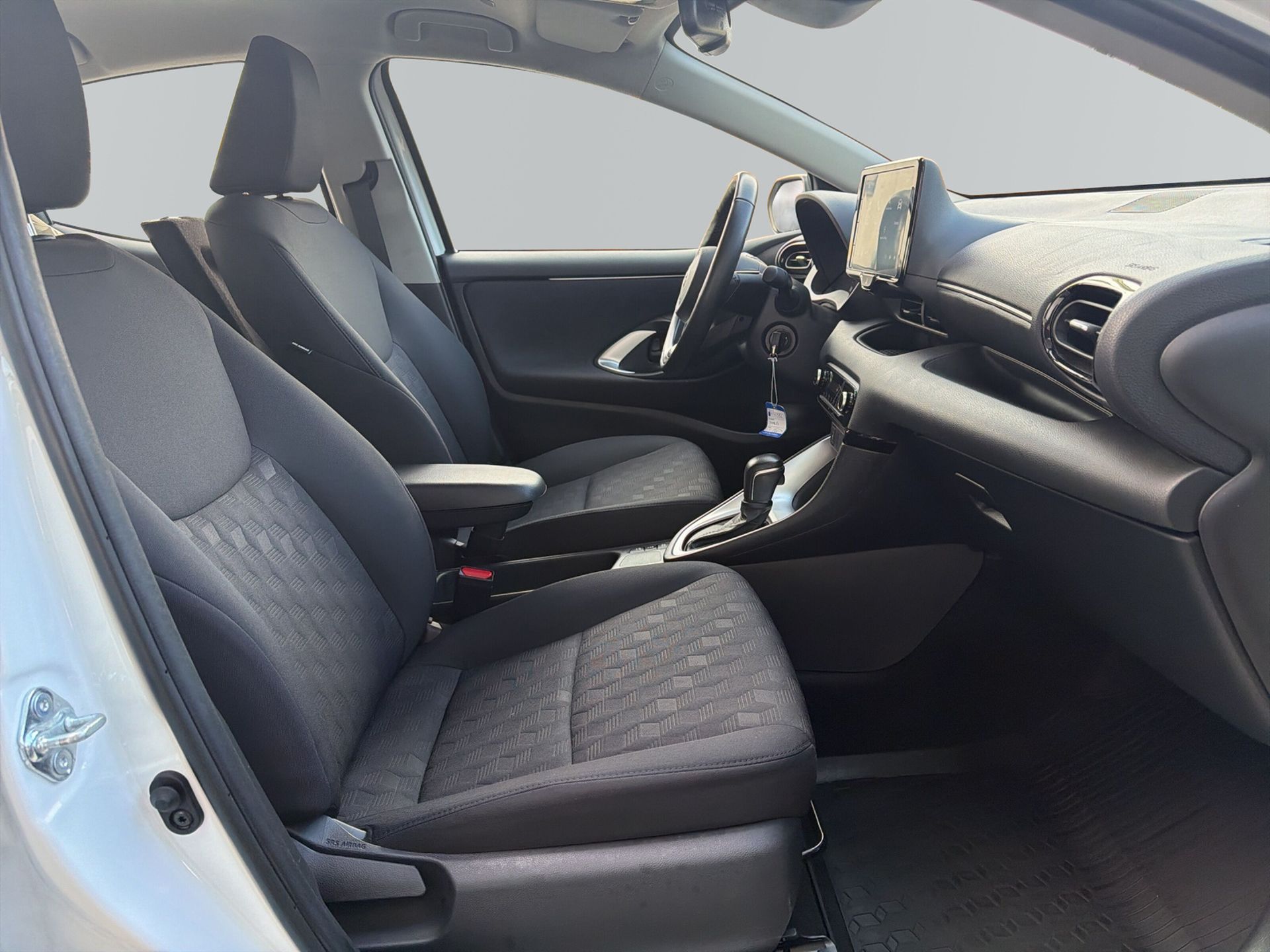 Toyota Yaris Hybrid 115 2025, bild 6/10