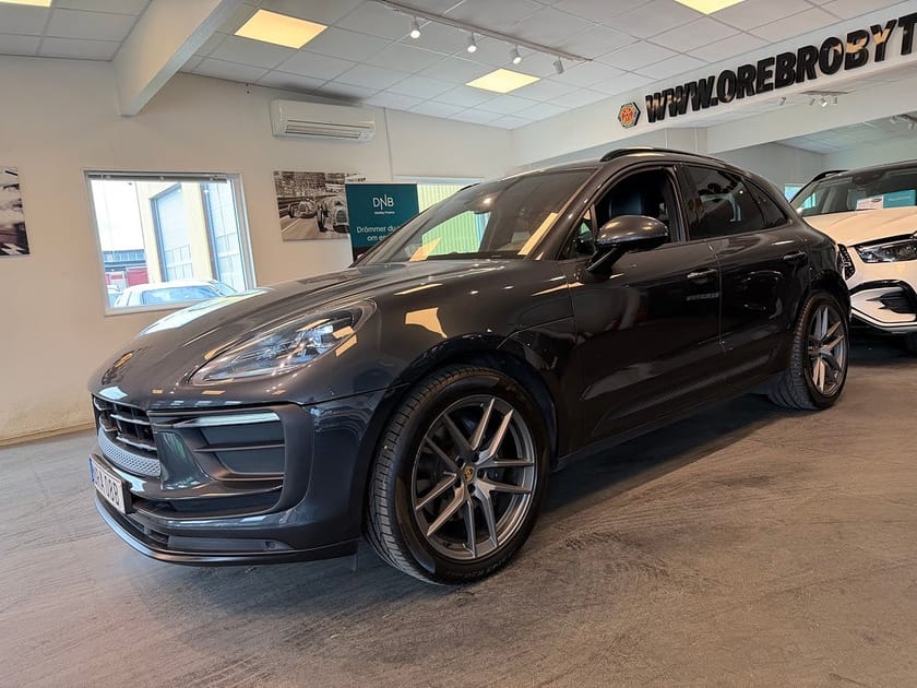 Bild 2 av Porsche Macan PDK Sport Chrono Luftfjädring Gps Adaptiv Värmare MOMS