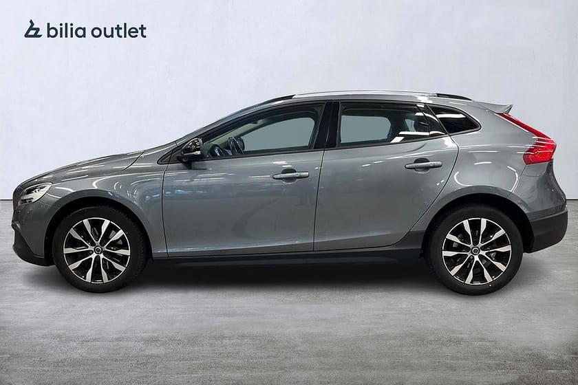 Bild 2 av Volvo V40 Cross Country T3 Momentum 152hk / Navigation Backamera BLIS Värmare