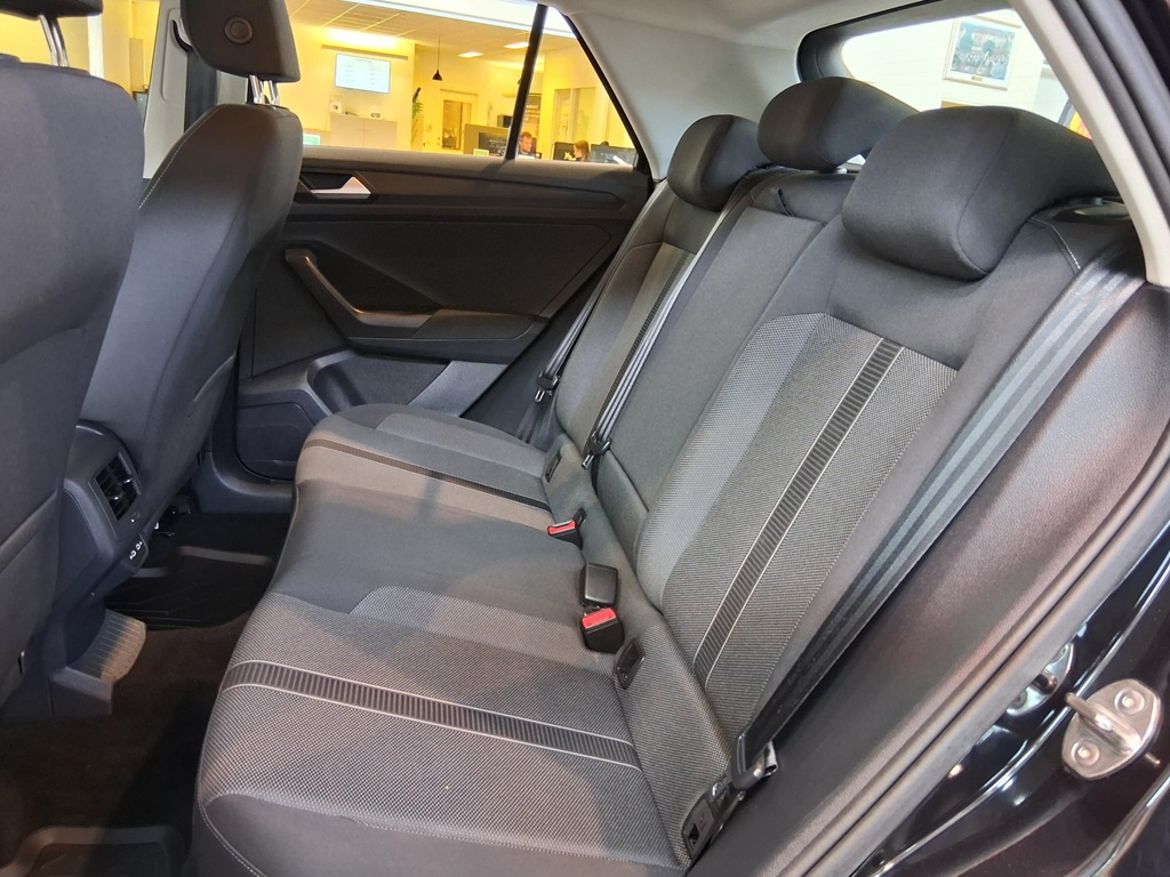 Volkswagen Volkswagen T-Roc — bild 7