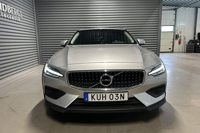Bild 2 av Volvo V60 Cross Country D4 AWD Geartronic Momentum Värmare Navi Euro 6