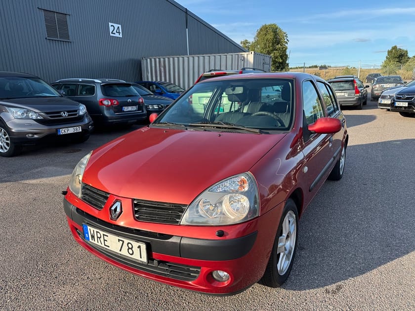 Bild 2 av Renault Clio  Halvkombi 1.2 75hk NYBESS|SoV|