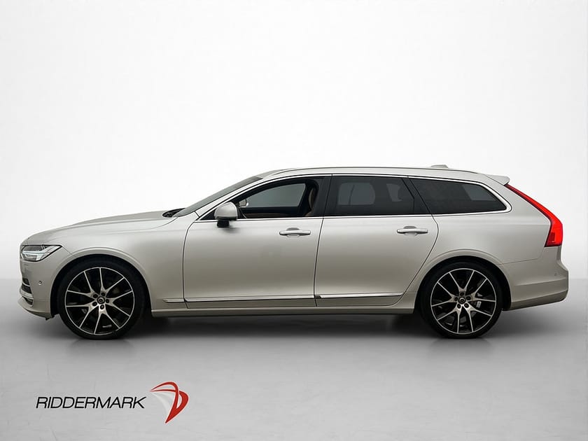 Bild 4 av Volvo V90 D3 Inscription Värm Drag B&W Pano 360° Skinn HUD