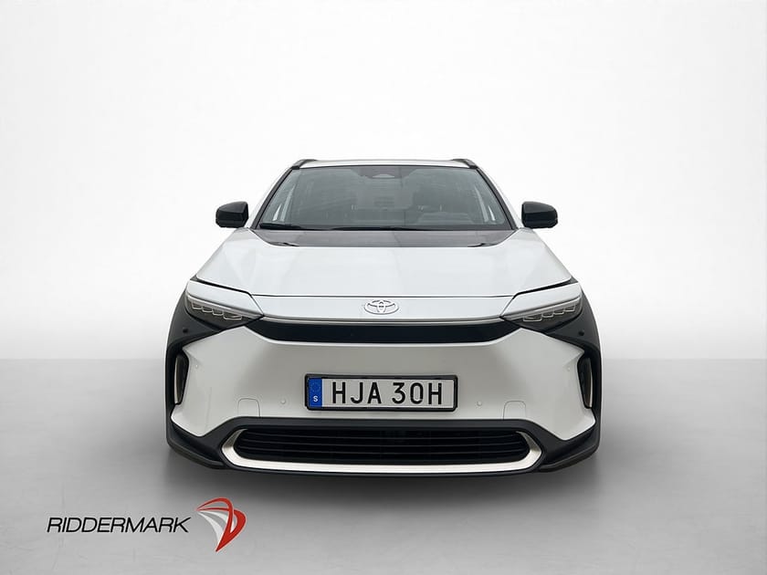 Bild 3 av Toyota bZ4X 71.4 kWh AWD Executive 360° Skinn JBL Drag