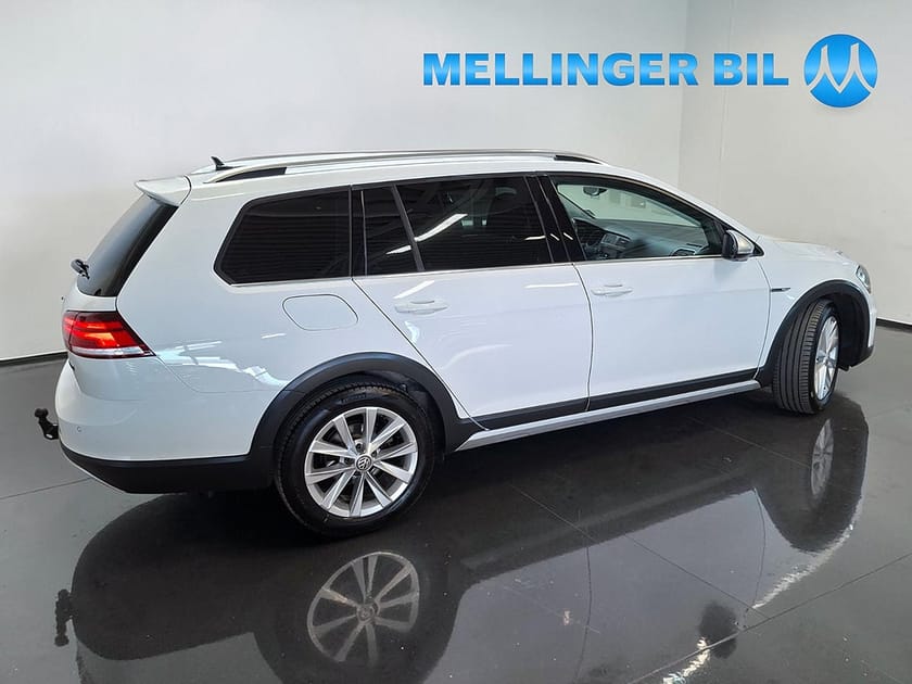 Bild 3 av Volkswagen Golf Alltrack 2.0 TDI 184 DSG 4M Parkv.|Dragpkt.