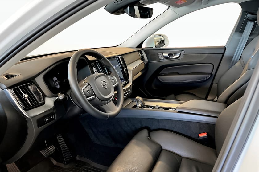 Bild 5 av Volvo XC60 Recharge T6 Core Bright