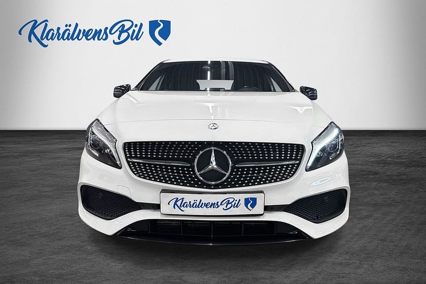 Bild 4 av Mercedes-Benz A 180 7G-DCT AMG Line Euro 6 (122hk) Keyless |Backkamera