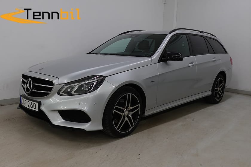 Bild 1 av Mercedes-Benz E 220 T BlueTEC 4MATIC 4M 7G Massage Drag 360° D-Värme Navi