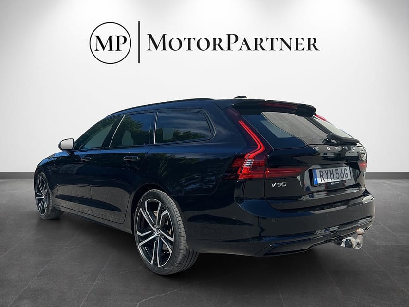 Bild 5 av Volvo V90 Recharge T8 AWD Ultimate Dark B&W Pano 456hk