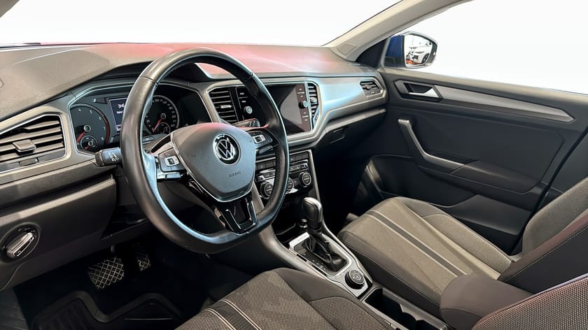Bild 2 av Volkswagen T-Roc 2.0 TSI 4M 190 HK Drag/Värmare/Backkamera