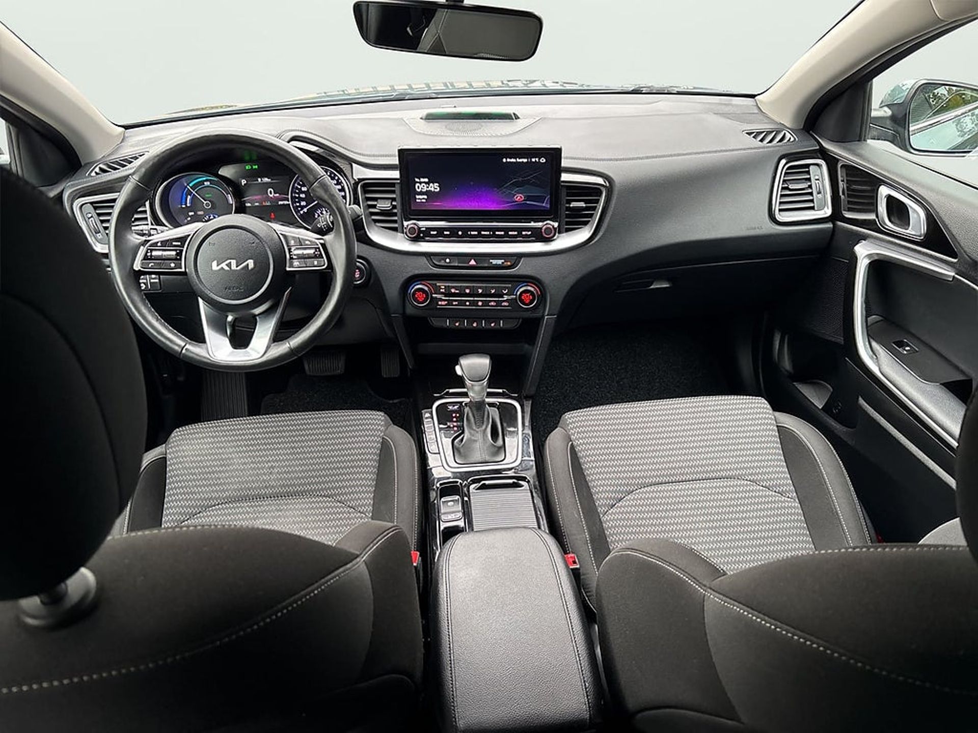 Kia Ceed SW PLUG-IN HYBRID DCT6 ACTION 2024, photo 7/10