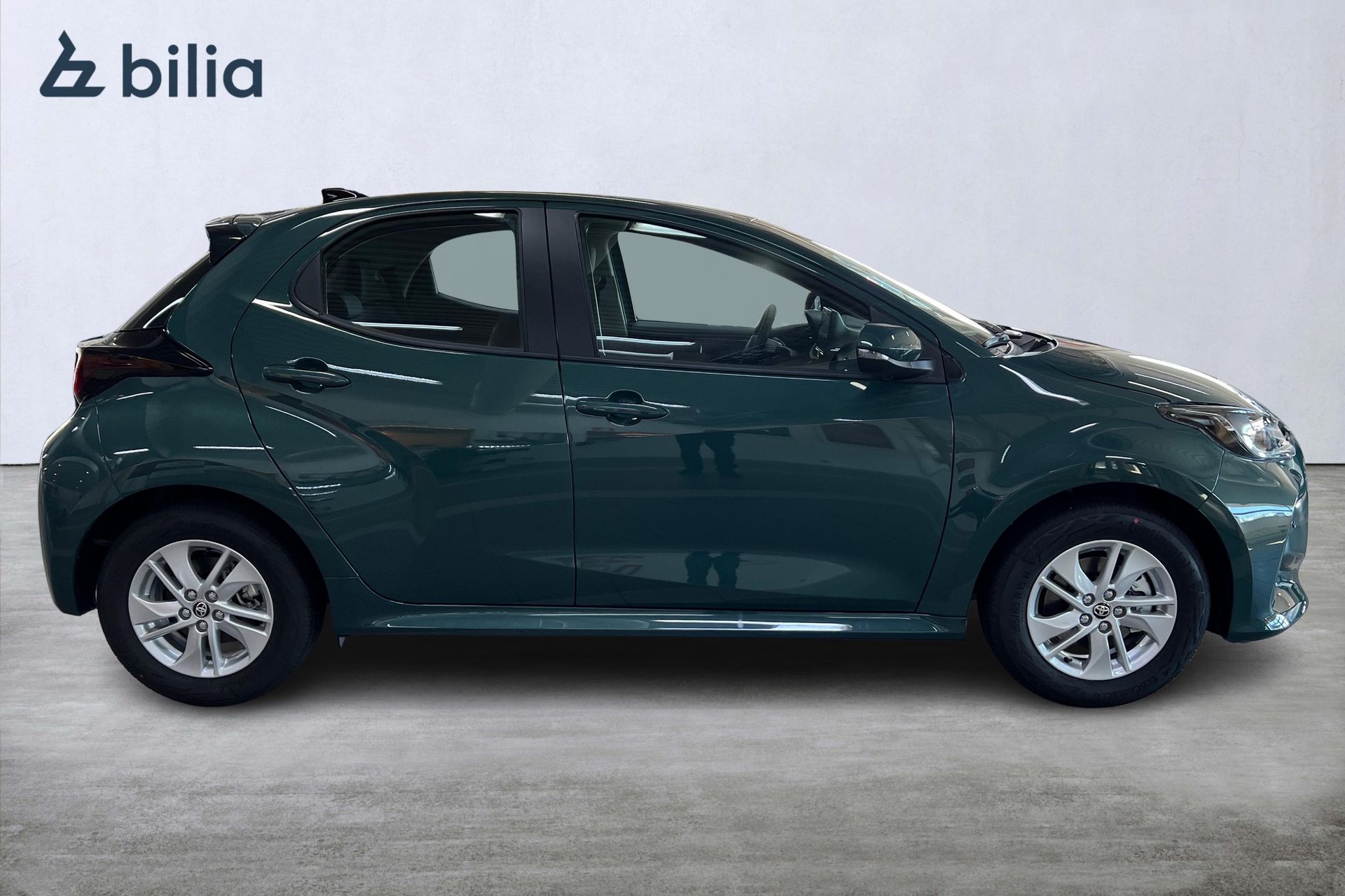 Toyota Yaris Hybrid 115 Active 2025, bild 2/10