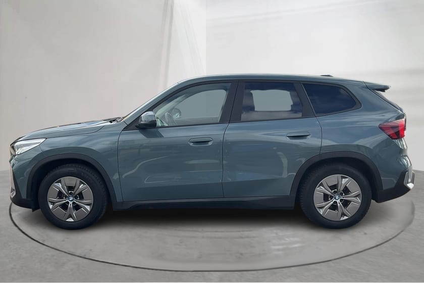 Bild 2 av BMW iX1 xDrive30