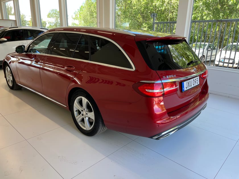 Bild 2 av Mercedes-Benz E 220 T d 