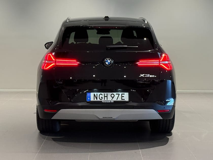 Bild 4 av BMW X3 30e xDrive Innovation Drag AdptFarth HuD H/K 20" Elstol