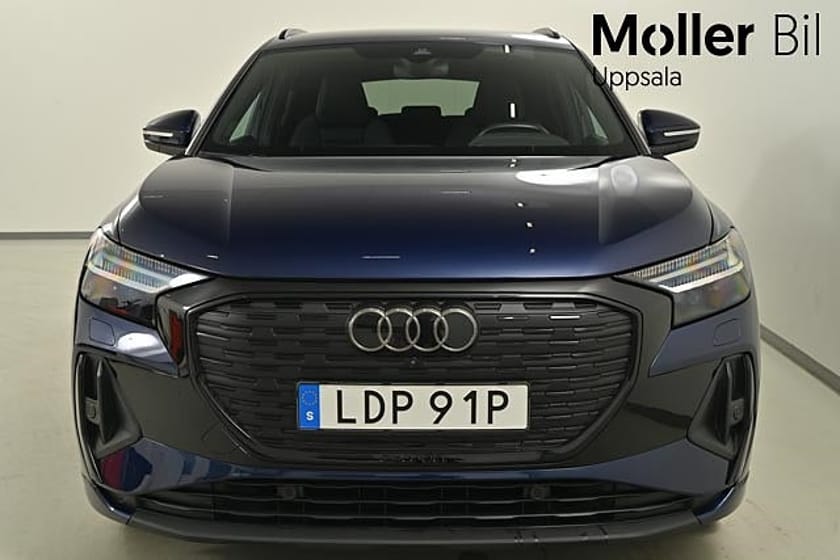 Bild 3 av Audi Q4 45 e-tron quattro q S line 265hk.Värmare,Matrix,Svart optik