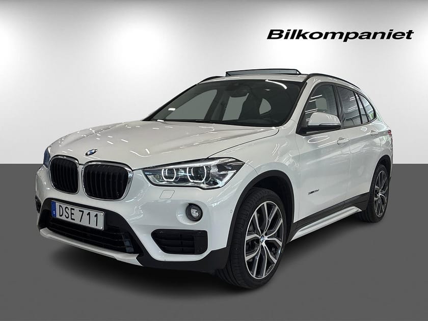 Bild 1 av BMW X1 xDrive20d Model Sport H&K HUD Drag Panorama