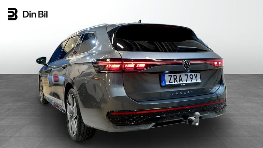 Bild 3 av Volkswagen Passat Variant eHybrid DSG R-Line Drag/P-värmare/Dcc