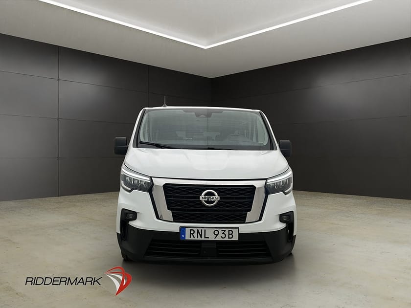 Bild 2 av Nissan Primastar Crew 3.0t dCi 150hk N-Connecta 9Sits Kamera