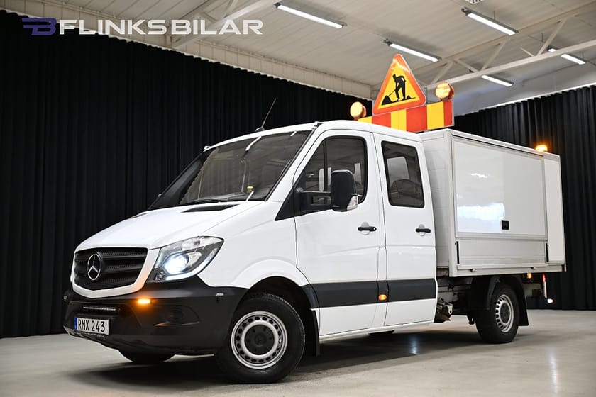 Bild 1 av Mercedes-Benz Sprinter 316 BlueTEC Chassi Crew cab 7G 163HK Automat|Dubbelhytt|Kåpa|3.5ton-drag|Moms