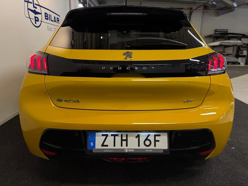 Bild 4 av Peugeot e-208 GT 50kWh | Adaptiv farth/ Kamera/ GPS/ keyless/ Vhjul