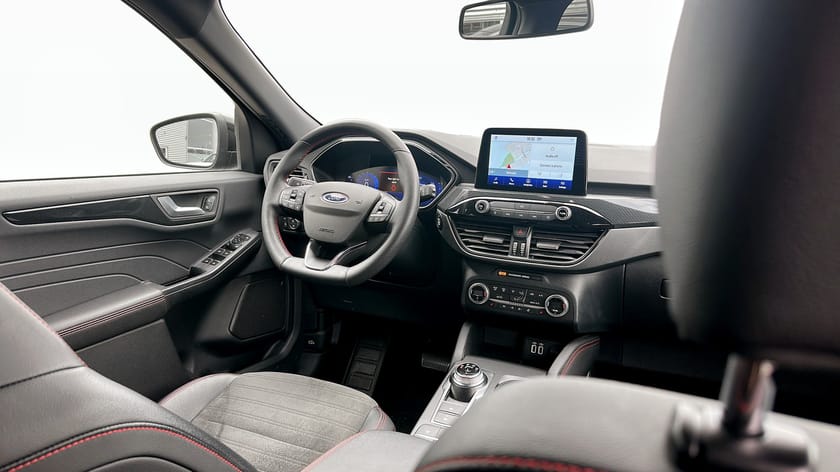 Bild 4 av Ford Kuga Plug-In Hybrid ST-Line X 225hk Plug-in-Hybrid Dragkrok B&O