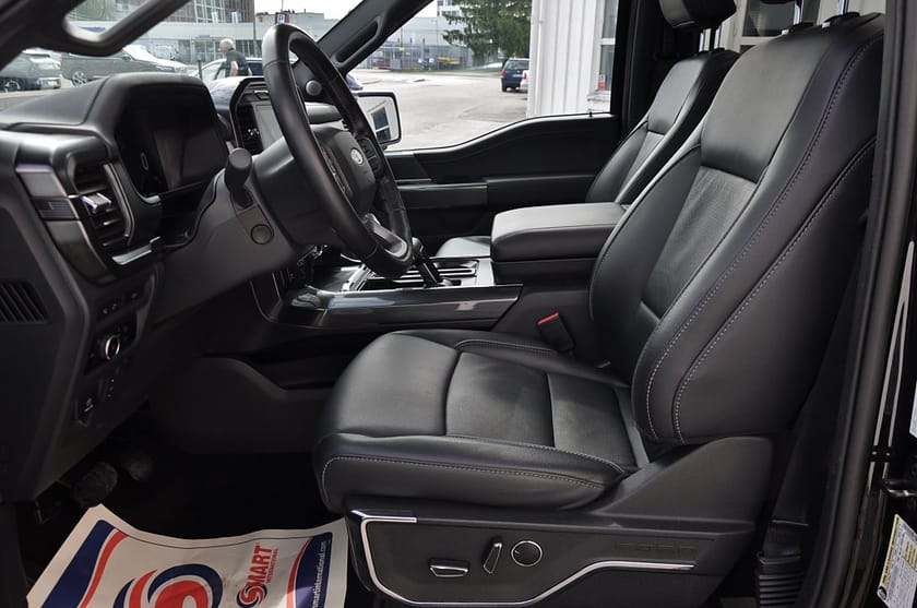 Bild 4 av Ford F-150 SuperCrew 5.0 V8 Black Ed Lariat 4x4 Pano 360°