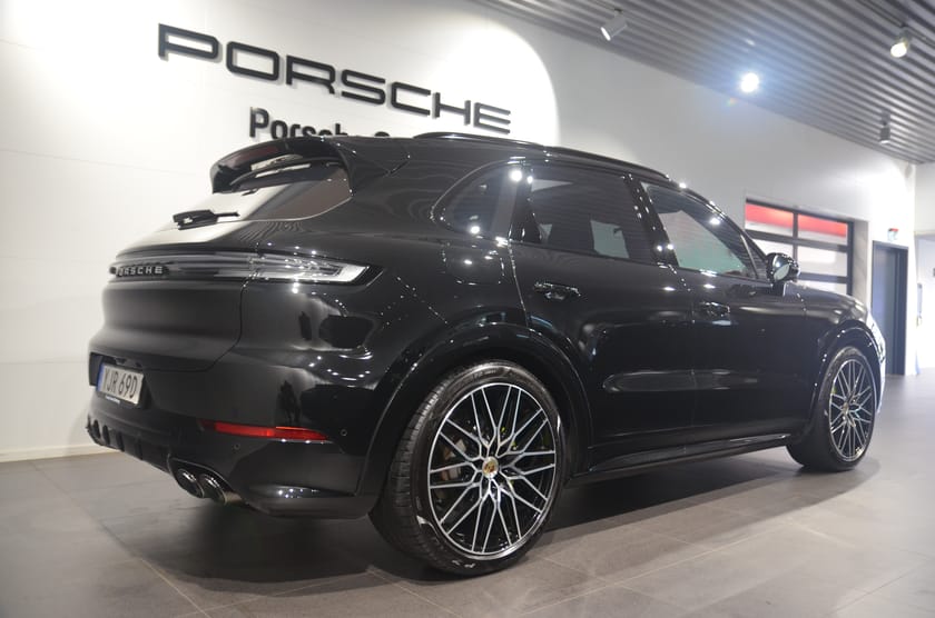 Bild 4 av Porsche Cayenne E-Hybrid 