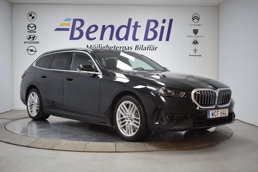 Bild 1 av BMW 530e xDrive Touring | Driving Assistant Plus | Dragkrok