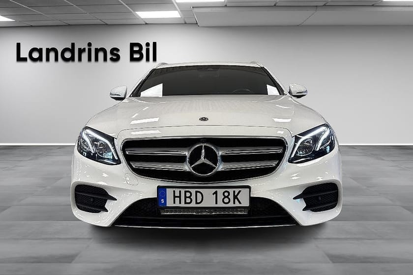 Bild 2 av Mercedes-Benz E 220 T d 4MATIC AMG Drag Värmare Burmester Minnestolar