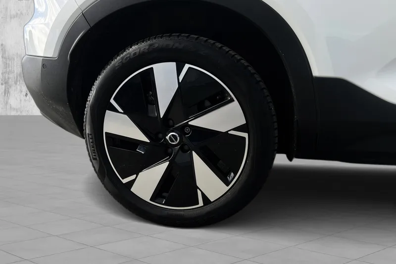 Volvo XC40 Recharge Twin bilde 7