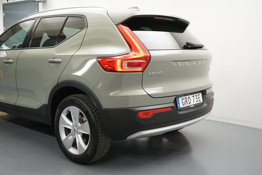 Bild 3 av Volvo XC40 B4 FWD Bensin Core SE II, Navigation, Baklucka elmanövrerad