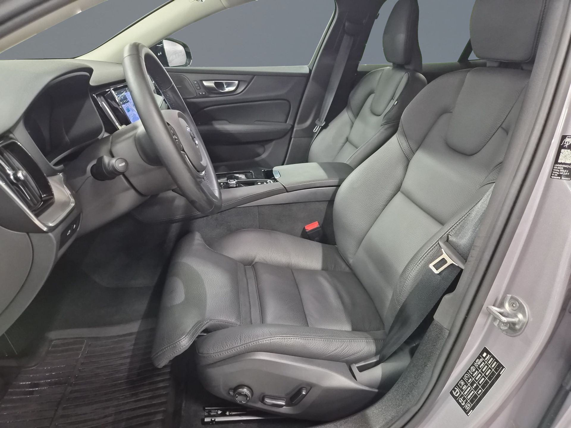 Volvo V60 T6 Plus Dark Nordic Edition 2026, bild 6/10