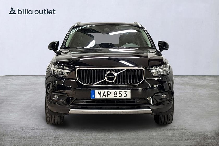 Bild 3 av Volvo XC40 D4 AWD Momentum Intro E 190hk Navi BLIS P-värm B-kamera