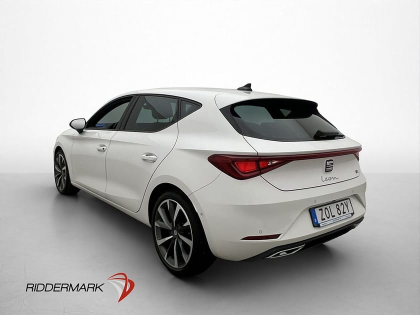 Bild 5 av SEAT Leon 1.5 eTSI FR Cockpit Navi Kamera Halvskinn