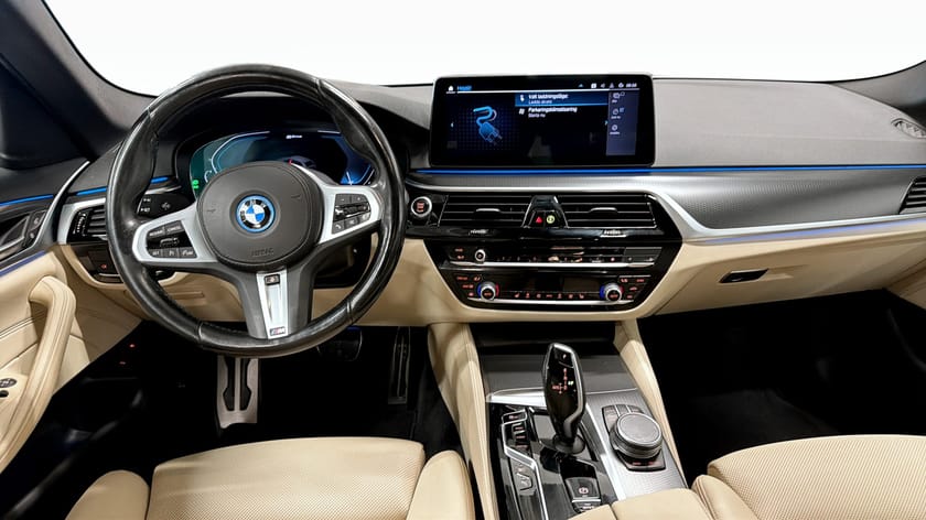 Bild 4 av BMW 530e xDrive Touring M Sport Drag Rattvärme