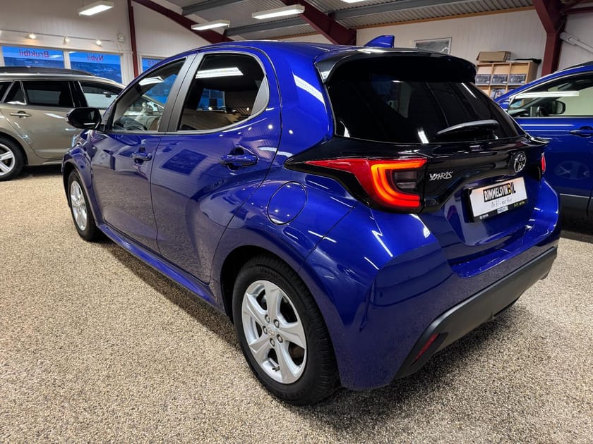 Bilde 4 av Toyota Yaris Hybrid 115