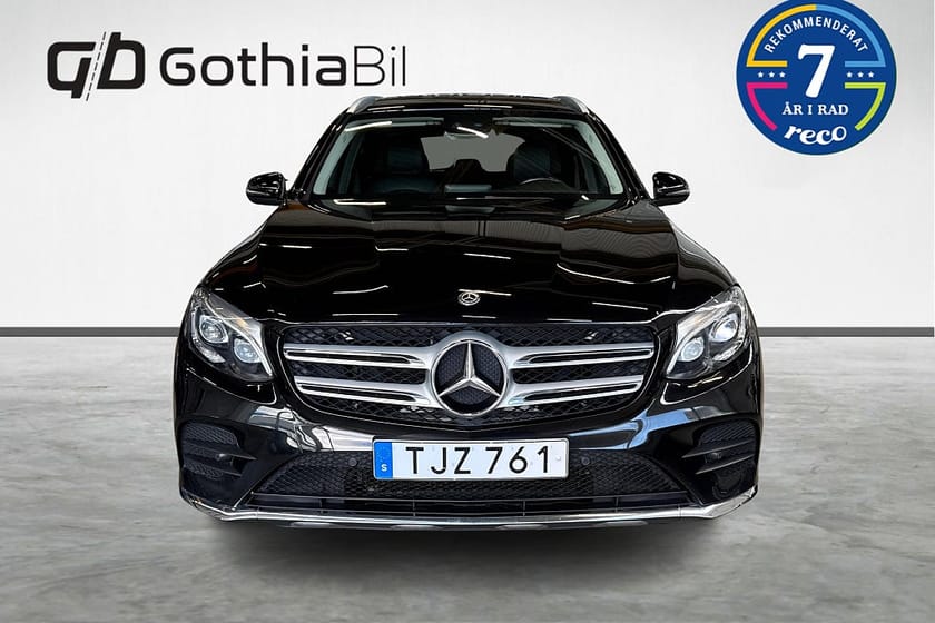 Bild 2 av Mercedes-Benz GLC 220 d 4MATIC AMG Line Panorama Alcantara