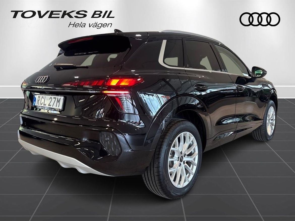 Audi Audi Q3 — bild 5