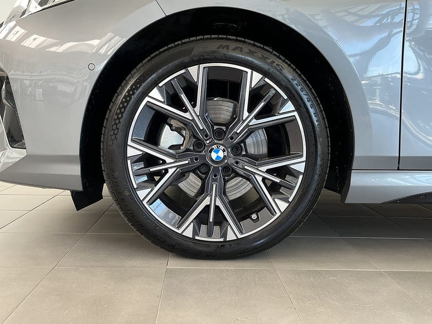 Bild 4 av BMW 120 4,95 ränta M Sport Design Nav Drive/Park-assist Rattv