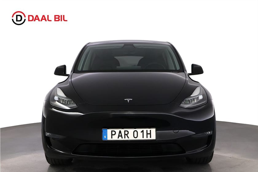 Bild 2 av Tesla Model Y Long Range AWD 77 kWh 514HK AUTOPILOT PANO B-KAM DRAG
