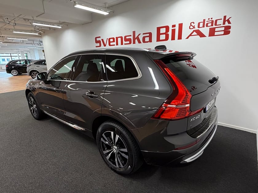 Bild 5 av Volvo XC60 LADDHYBRID T6 AWD Core Edition H/K Drag Pano 2,99%Ränta