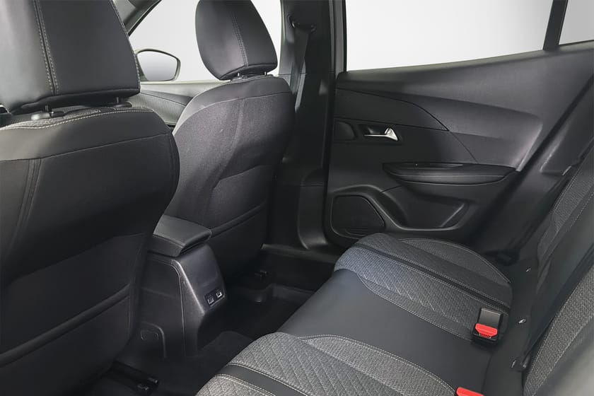 Bild 5 av Peugeot 2008 1.2 PureTech Allure/ Backkamera