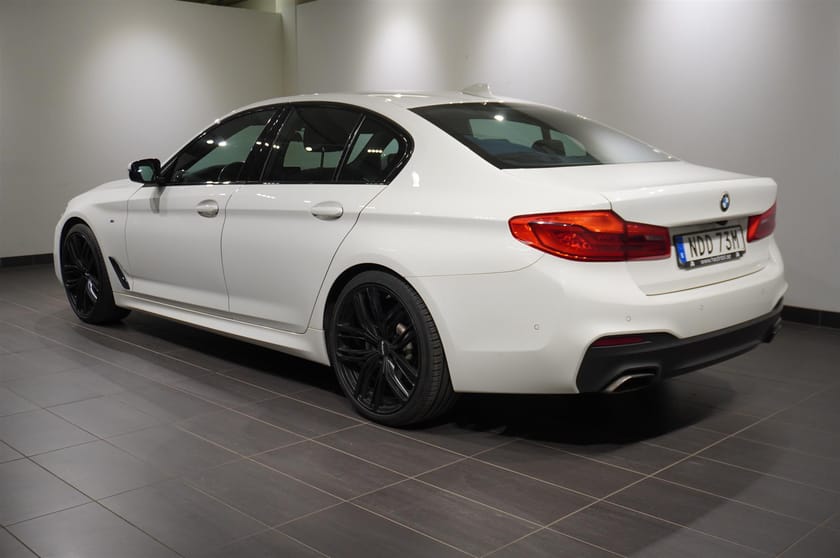 Bild 2 av BMW 520d xDrive Sedan M-Sport Drag Navi HiFi Värmare