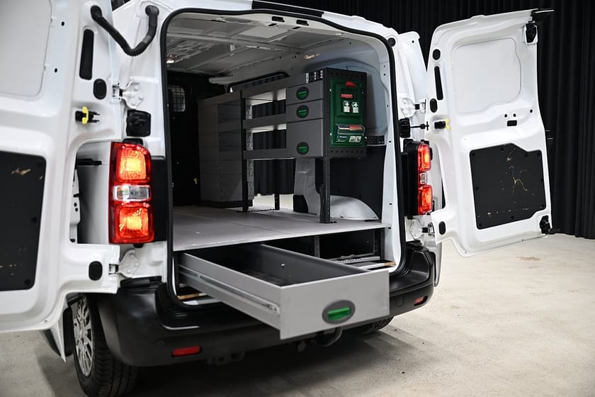 Bild 2 av Toyota Proace D-4D 122HK Automat|Inredd|Dubbeldörr|Dubbelgolv|Leasbar