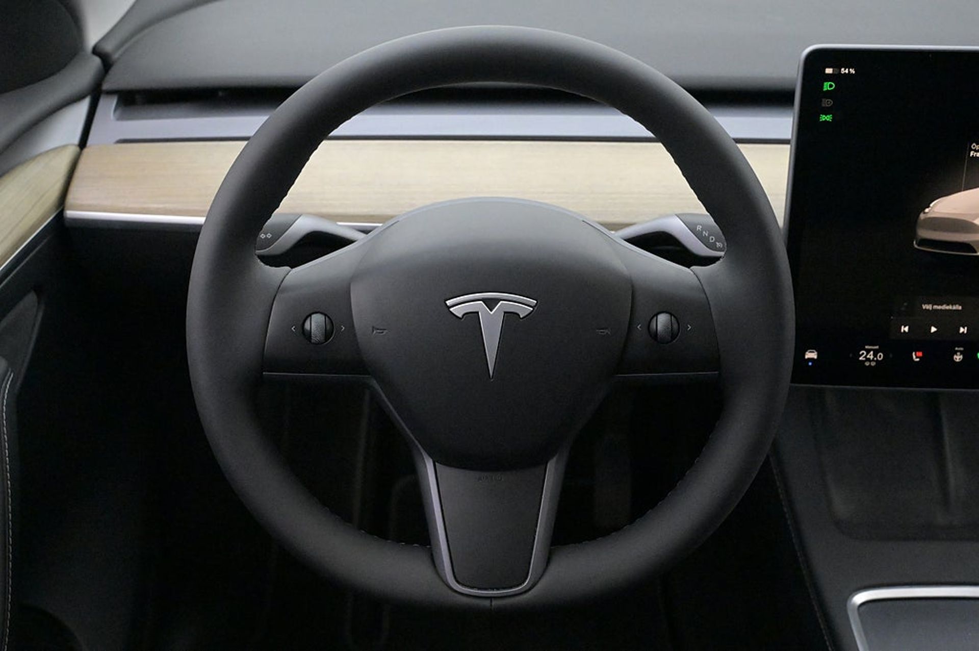 Tesla Model Y 2023, kuva 7/10