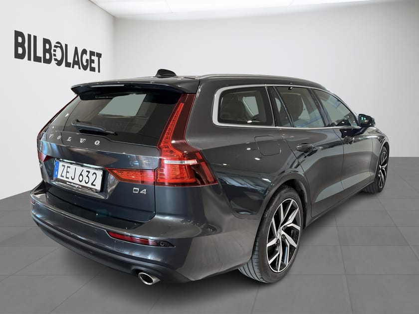 Bild 4 av Volvo V60 D4 Momentum Advanced Edition(DRAG/KAMERA/NAVI)