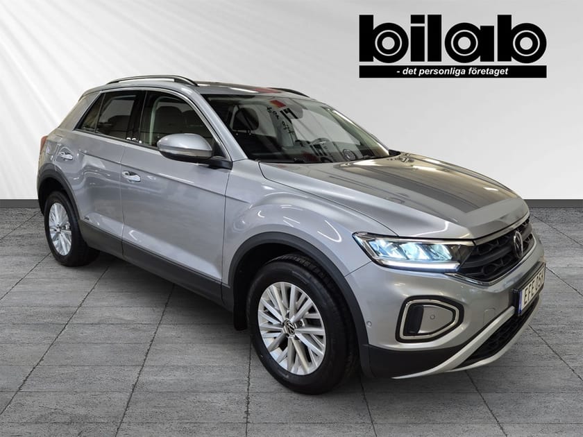 Bild 2 av Volkswagen T-Roc 1.5 TSI 150hk Automat Digital Cockpit